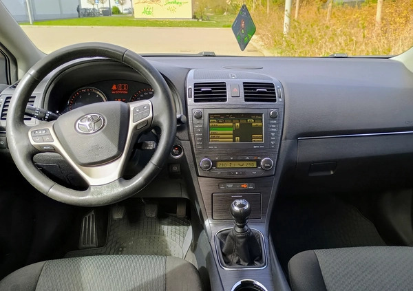 Toyota Avensis cena 23500 przebieg: 224000, rok produkcji 2010 z Toruń małe 232